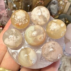 Elegant Flower Agate Sphere Beads Plate 14.4-16.6 mm
